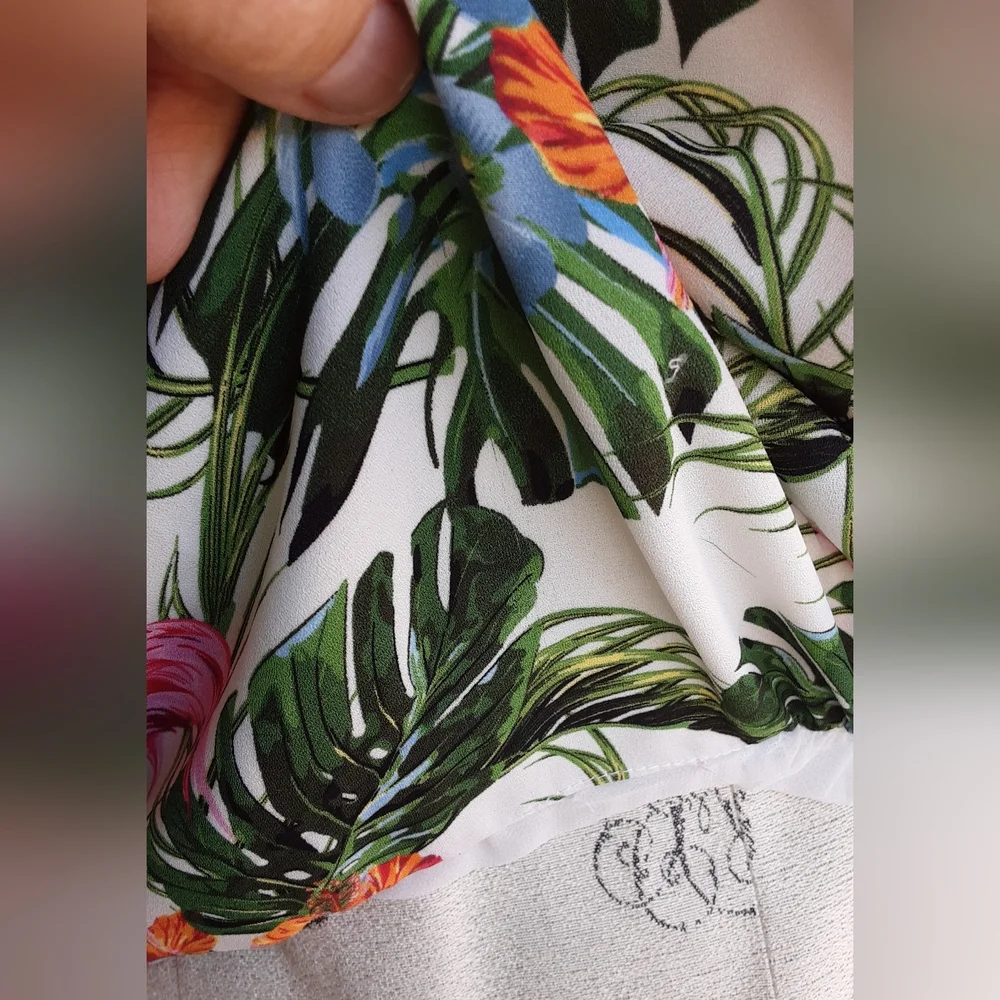 Rachel Zoe Floral Tropical Print Halter Style Top.